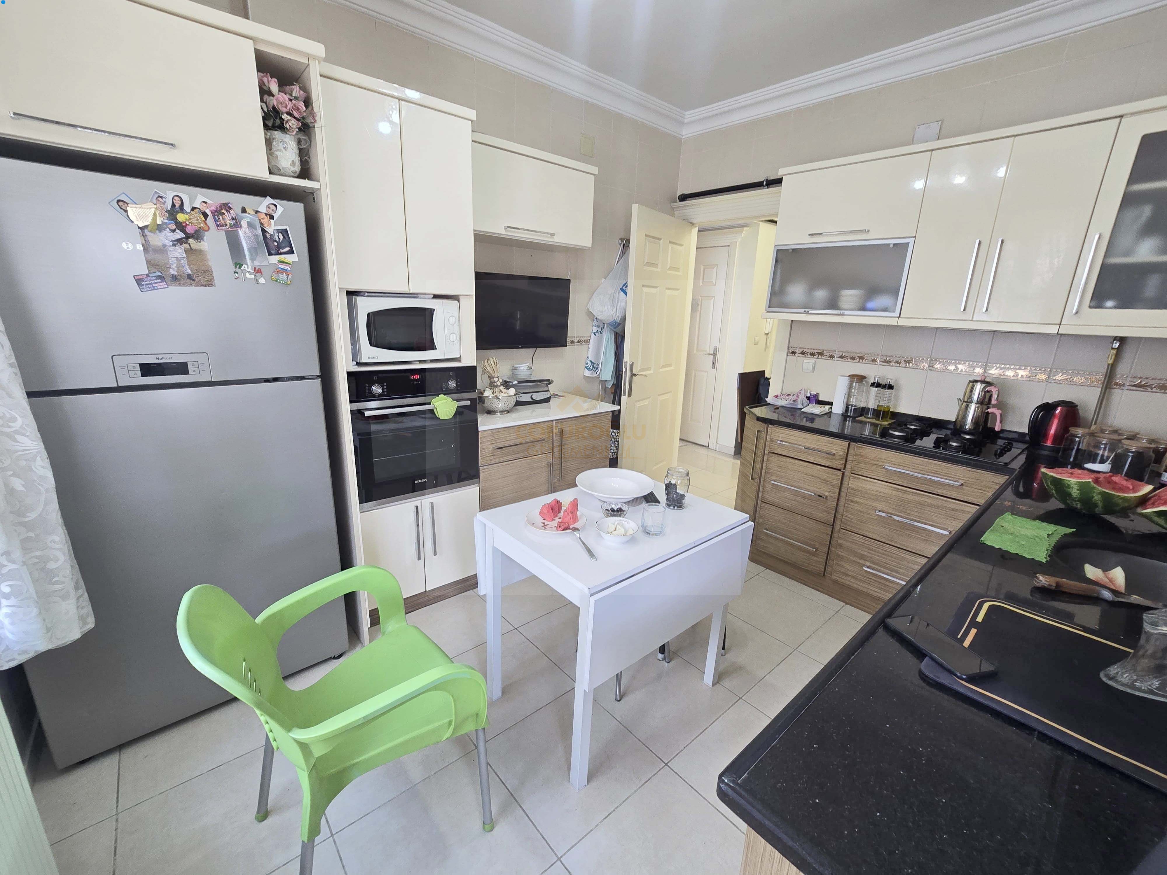 BİNEVLER'DE İSKANLI HASARSIZ ARAKAT GENİŞ 3+1 DAİRE FIRSATI
